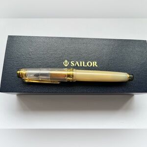 NIP Sailor Pro Gear Slim Fountain Pen Yoseka Home Broad Nib Exclusive Gold